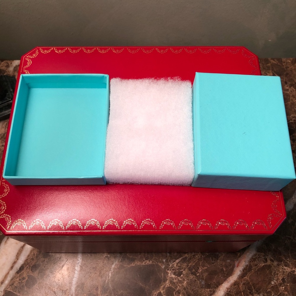 Tiffany Box - Empty And Just Waiting To Be Filled. - image 3